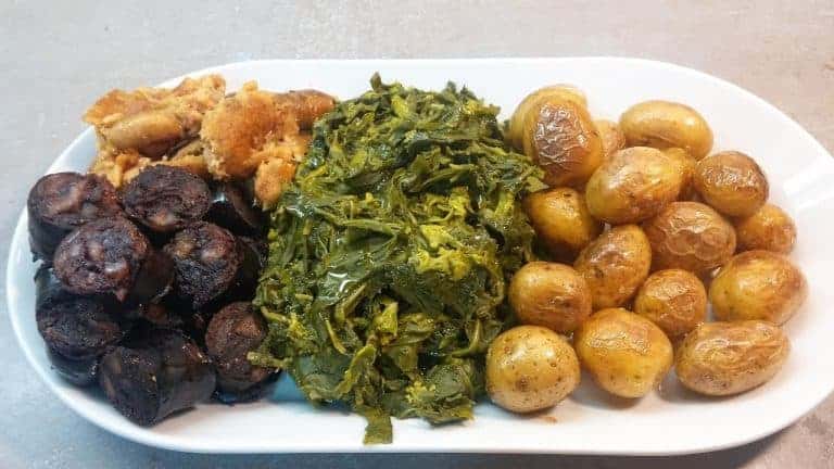 Alheira com Grelos: Delícia Tradicional