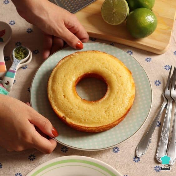Mini Bolo na Airfryer: Delícia em Miniatura