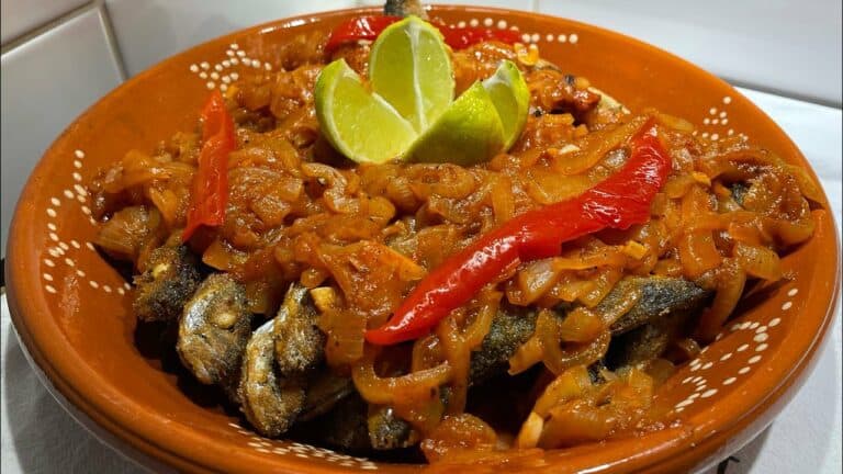 Carapau com Molho Cebolada: Requinte à Mesa