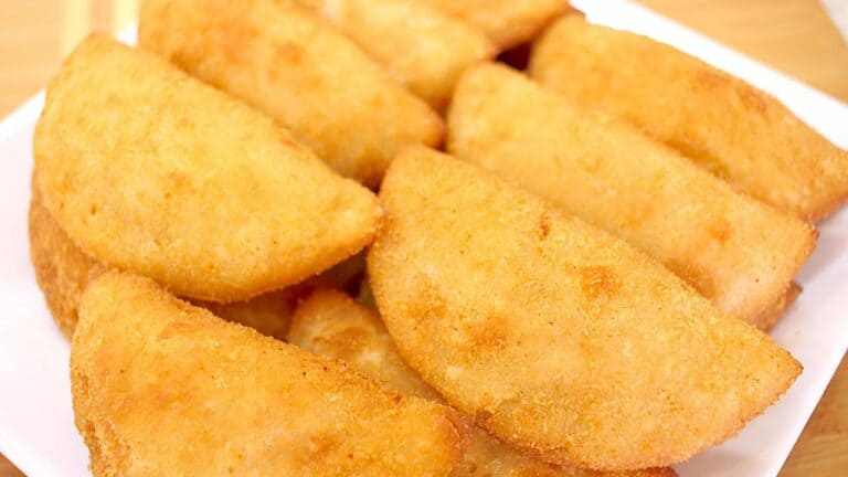 Rissóis Congelados na Airfryer: Bem Fácil!