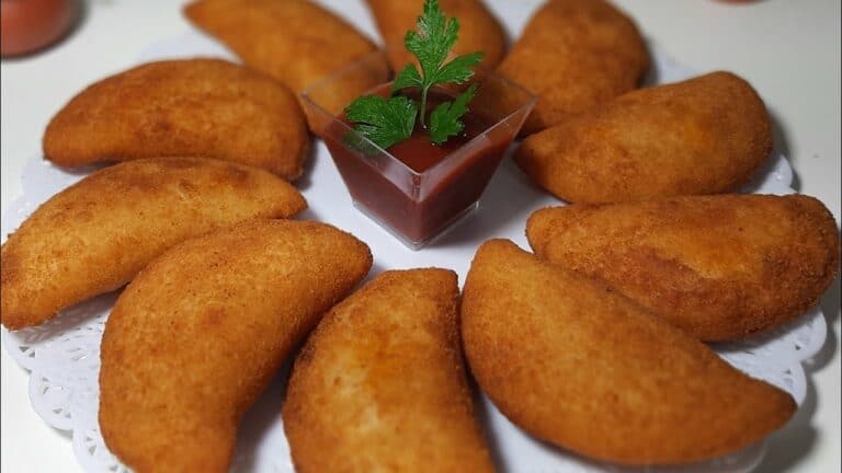 Rissóis de Frango na Airfryer: Delícia sem Fritura!