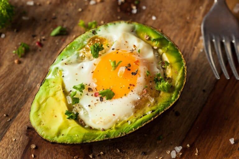 Abacate com Ovo na Airfryer: Sabor e Nutrição